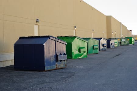 5 Ways Dumpster Pad Cleaning Improves Commercial Spaces